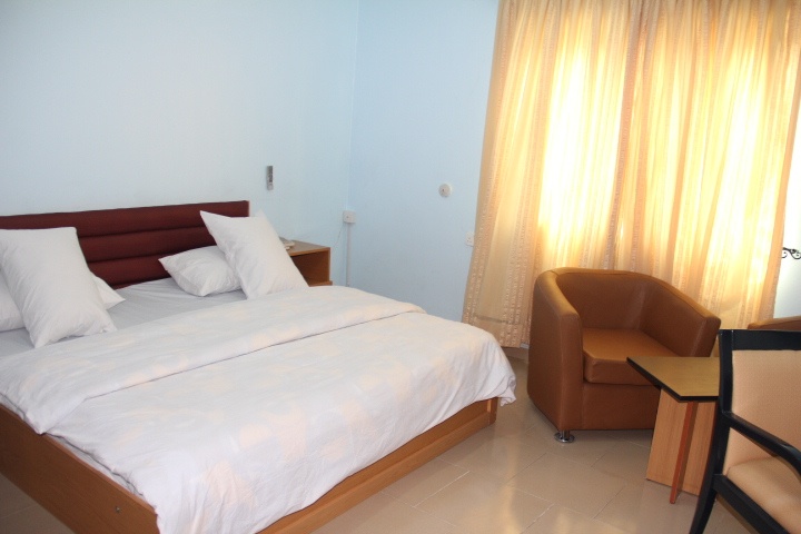 /web/uploads/116/Apex Hilton Hotel/room-photos/Exotic Lounge Room/supplier_apex_hilton_hotel_194717_18_900x550.jpg